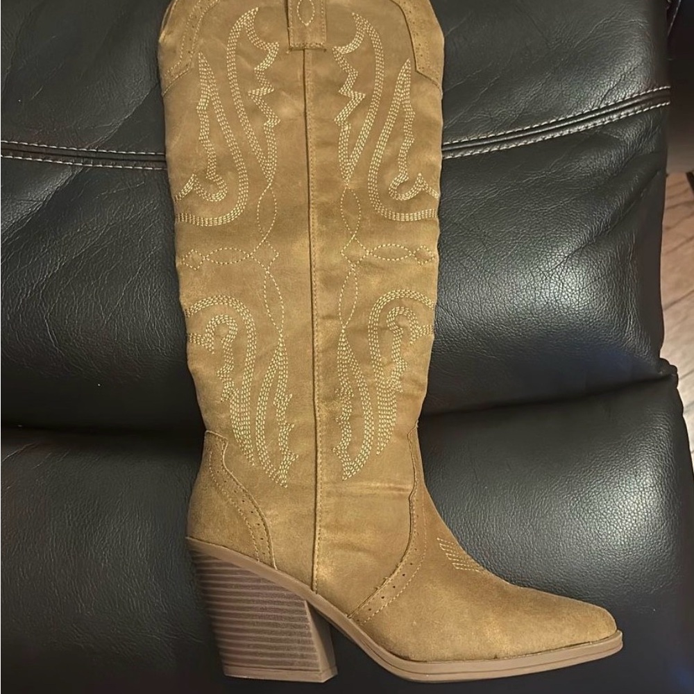 Sugar Tan knee highs Boots